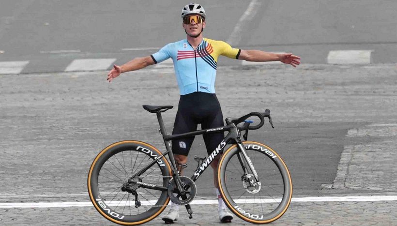 Parigi 2024, Ciclismo: Evenepoel firma un capolavoro, dopo la crono si prende anche l'oro in linea. Italiani mai in partita