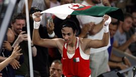 Oro Khelif riaccende la polemica sul web, è scontro tra apocalittici e inclusivi