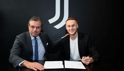 Koopmeiners alla Juve, ufficiale: l'olandese infiamma il web bianconero, tifosi dell'Atalanta furiosi