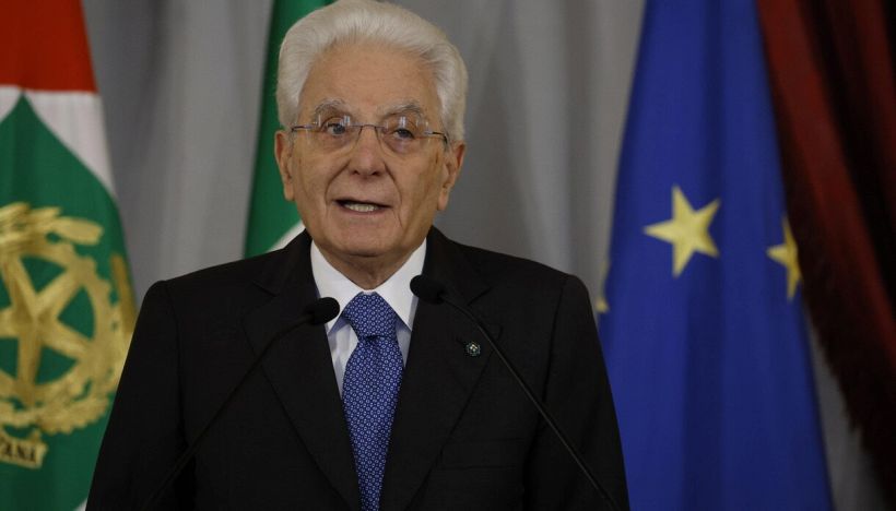 Mattarella va in medaglia, decisione sui premiati scatena il dibattito sul web: giusto omaggiare i quarti?