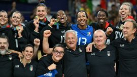 Velasco stavolta è d'oro: a Parigi vendica l'argento di Atlanta. Italvolley, gloria e storia nel segno del Ct