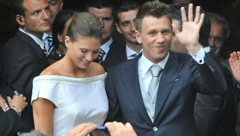 Moglie Cassano: "Insulti a mio figlio calciatore, volevo polverizzare tutti"