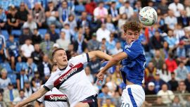 Como-Bologna: Rigore, no, punizione dal limite ma è un errore, poi il Var si spegne e sul gol di Cutrone è il caos