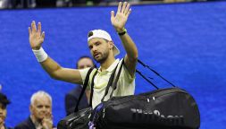 Us Open, anche Tiafoe gioca per Sinner: Dimitrov al tappeto e costretto al ritiro