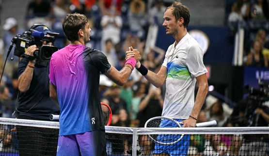 Us Open: Cobolli e Arnaldi eliminati, Medvedev sfida Sinner