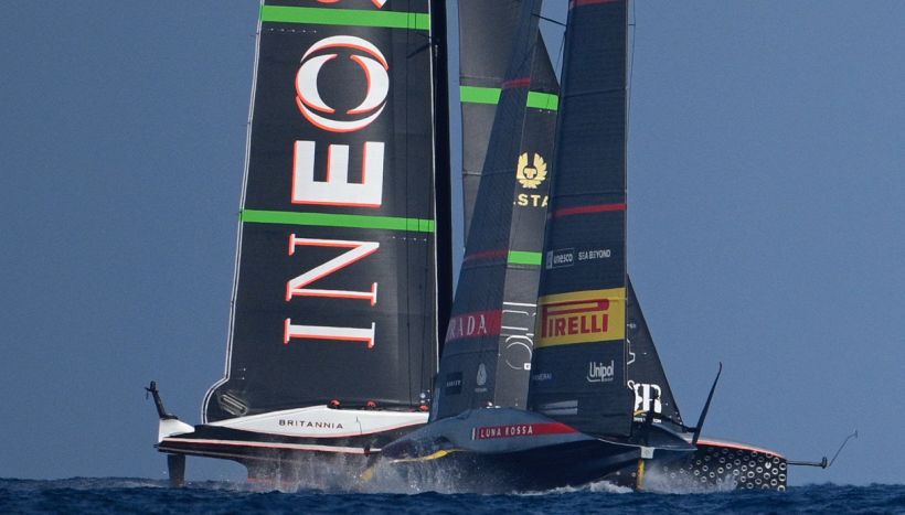 America’s Cup, Ben Ainslie insinua il dubbio: e se Ineos Britannia sfidasse davvero Luna Rossa?