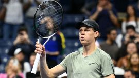 US Open, Sinner piega Paul, vola ai quarti e firma ancora un record. Medvedev spaventa mentre Nadal lo scagiona
