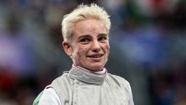 Paralimpiadi, Bebe Vio conquista il bronzo e batte anche le polemiche. A Parigi per lei c'è anche Jovanotti