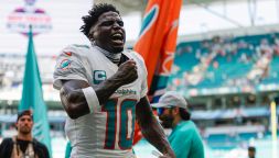 NFL, Tyreek Hill in manette diventa un caso: il video dell'arresto e le rivelazioni del giocatore dei Dolphins