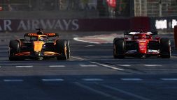 Gp Baku: Piastri vince, Leclerc crolla ma salva il secondo posto. Incidente Sainz-Perez nel finale, podio Russel