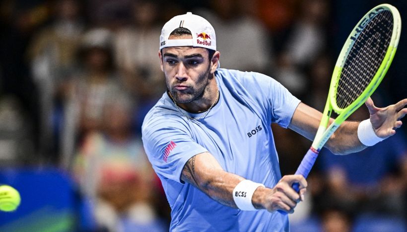 ATP Tokyo, la maledizione di Berrettini: vince il set ma si deve ritirare. Bolelli e Vavassori ok a Pechino