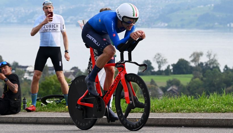 Mondiali: Evenepoel rispetta il pronostico, ma il podio è azzurro con Ganna e Affini. Tiberi trionfa in Lussemburgo