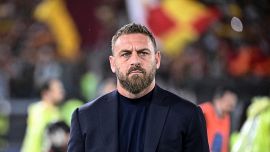 Roma, Allegri o Pioli per il dopo De Rossi: Friedkin a Trigoria e sui social i tifosi si schierano