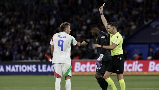 Francia-Italia, moviola: quanti pasticci dell’arbitro, dall’inizio alla fine