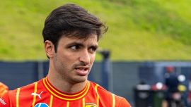 F1, Sainz nuova bordata alla Ferrari prima dell'addio. Dalla Williams una proposta indecente a Maranello