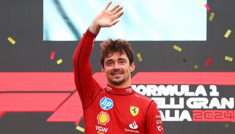 F1, Leclerc dà la mancia al parcheggiatore e scoppia la bufera: il campione della Ferrari è stato "tirchio"?