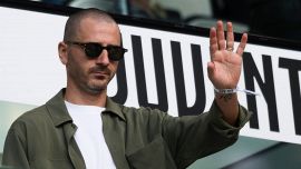 Juventus, Bonucci al J Medical ma per preparare una maratona. Giuntoli stuzzica il Milan: dopo Kalulu, c’è Tomori?