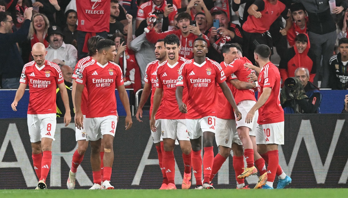 https://wips.plug.it/cips/sport.virgilio.it/cms/2024/10/benfica.jpg