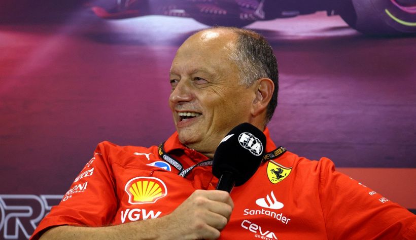 F1, Vasseur sul perché Hamilton ha scelto Ferrari: "Per lui non sarà una vacanza". Antonelli avverte Russell