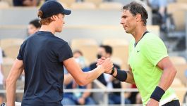 Nadal: dalla prima al Roland Garros fino al pianto con Federer e l'incrocio con Sinner. Le tappe di una leggenda