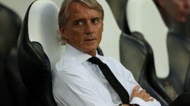 A Mancini il Tapiro d’Oro per l’addio all’Arabia Saudita: l’ex c.t. sorride e svela un retroscena