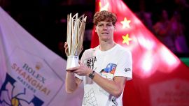 Sinner, Panatta e Bertolucci spiegano la vittoria su Djokovic e stroncano Alcaraz: 'Gioca a livello Juniores'