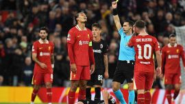 Liverpool-Bologna, moviola: due gol annullati e festival del giallo in casa dei Reds