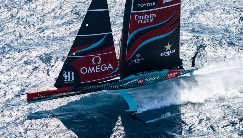 America's Cup, al via la finale tra Ineos ed Emirates. Intanto Luna Rossa è già in acqua (con Tita e Gradoni)