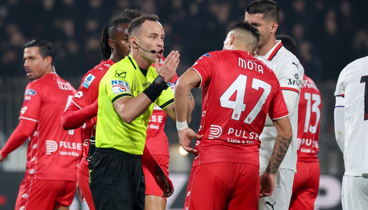 https://wips.plug.it/cips/sport.virgilio.it/cms/2024/11/arbitro-feliciani-monza-0-1-milan-gol-annullato.jpeg