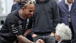 Lewis Hamilton, il commovente addio per la morte di Mary McGee: il rapporto e l'incontro con l'ex pilota 87enne