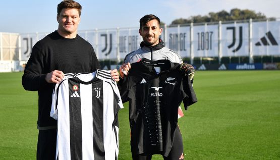 La Juventus incontra gli All Blacks: i maestri del rugby alla Continassa