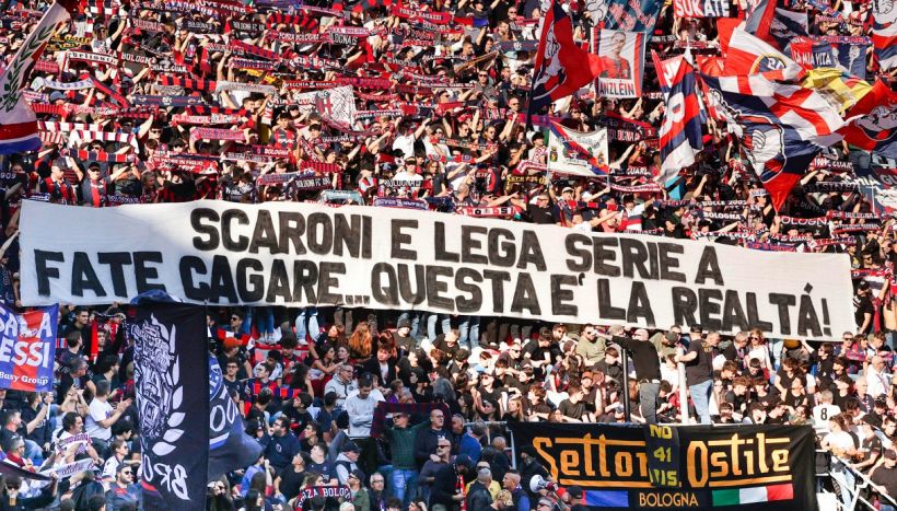 Bologna, lo striscione contro il Milan e la Lega Serie A: il rinvio fa ancora discutere. Ecco quando si giocherà