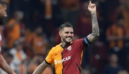 Icardi, il Galatasaray si schiera nella lite con Wanda Nara: duro attacco del d.t. Buruk all’ex moglie del centravanti