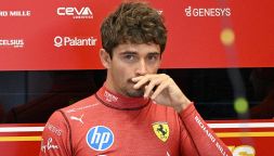 F1, Leclerc pizzica ancora Sainz: poi messaggio chiaro a Hamilton in ottica Ferrari e Verstappen