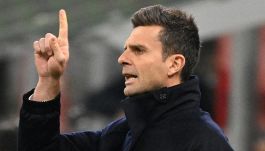 Juventus, Motta mette Danilo fuori dal progetto: escluso dalla Supercoppa. Oltre al Napoli spunta il Milan
