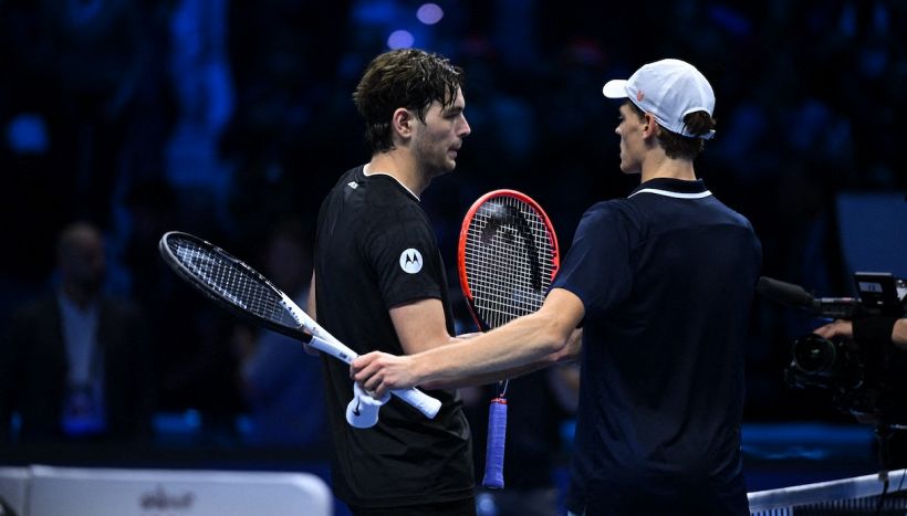 Sinner-Fritz, diretta live ATP Finals: questo Jannik è ingiocabile, il primo set è suo