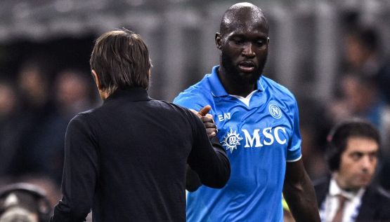 Inter: Conte e Lukaku, c'eravamo tanto amati. L'accoglienza di San Siro e il gelo con Lautaro