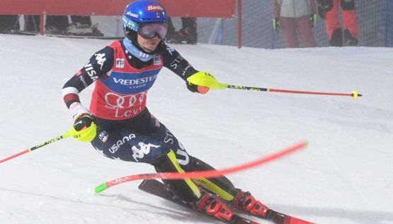 Sci, slalom Levi: Shiffrin senza rivali, Liensberger e Duerr sul podio. Peterlini 17ma, Lorenzi fuori dalle 30