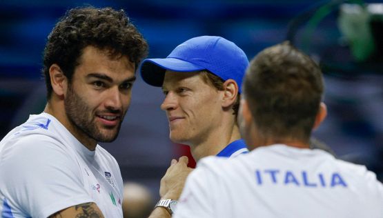 Il blocco emotivo di Jannik Sinner, Berrettini interviene in conferenza post Coppa Davis e scaccia crisi e Kalinskaya