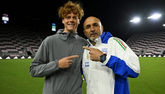 Quando gioca Sinner: Jannik sfida Medvedev e...la Nazionale, va in contemporanea con Spalletti e Belgio-Italia