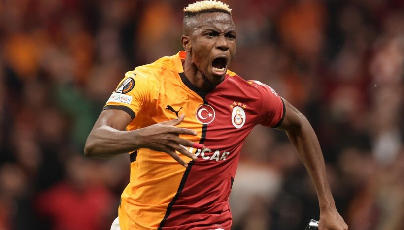 Osimhen, giallo sul futuro: la voce dall'Inghilterra e la rivelazione del tecnico del Galatasaray