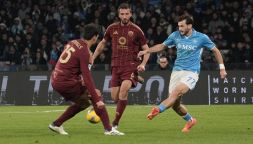 Napoli-Roma, rissa a Pressing: rosso per Auriemma che poi attacca Kvara