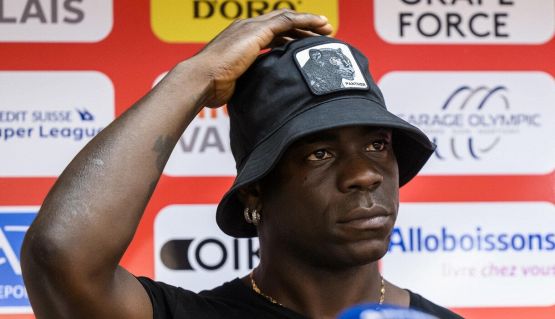 Genoa: Balotelli fatto fuori anche col Napoli, un amore impossibile visto sempre da lontano