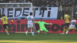 Parma-Lazio, Rovella choc: segna dopo 2' ma il Var annulla, poi regala gol al Parma