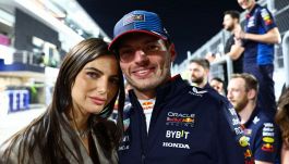 F1, chiamatelo papà Verstappen: Kelly Piquet in dolce attesa. L'annuncio social: "Mini Max in arrivo!"