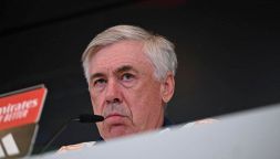 Real, Ancelotti restituisce le “bastonate” ai giornalisti. Guardiola se la prende con un tifoso