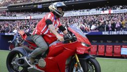 MotoGP, Jorge Martin sfreccia al Metropolitano: festa Atletico Madrid per il campione del mondo con la Ducati