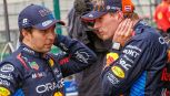 F1, tra Red Bull e Perez è finita: spunta l'indizio social e Verstappen ammette il 'flirt' con Wolff e Mercedes