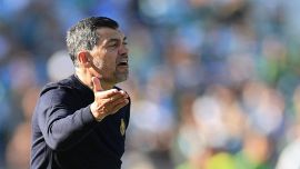 Conceiçao sbarca al Milan, ma è una seconda scelta: Sarri ha rifiutato i rossoneri, tifosi inviperiti 