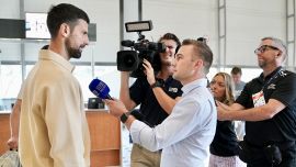 Sinner, Djokovic al veleno sul caso doping e si schiera con Kyrgios: sui social si scatena il putiferio